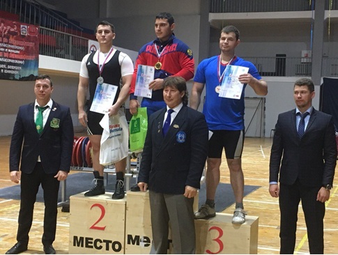 Нижегородец стал призером всероссийских соревнований по пауэрлифтингу