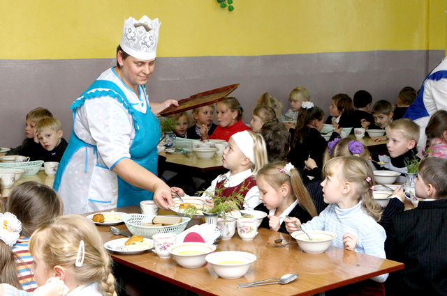 Скандал в сфере школьного питания в Екатеринбурге
