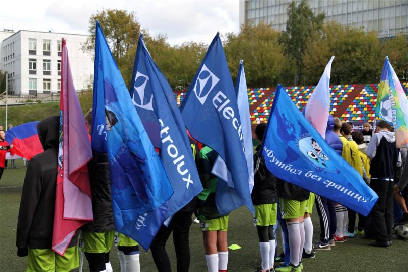 В Москве прошел первый благотворительный Кубок по футболу «Доброе сердце»