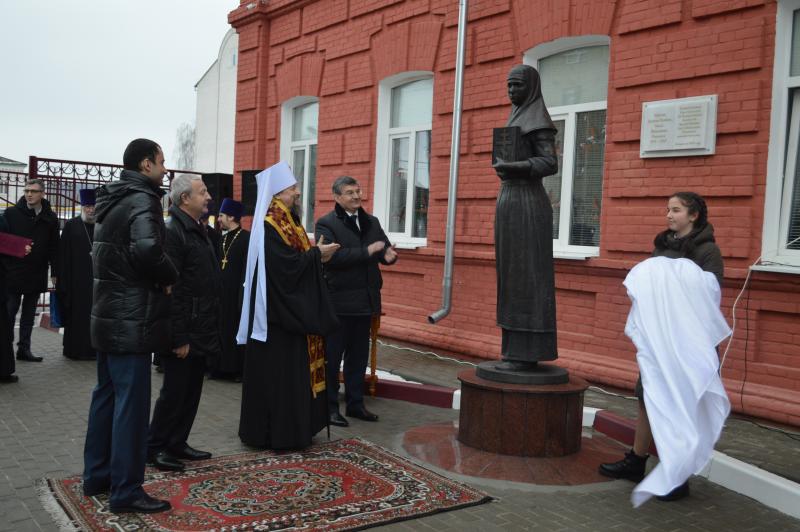 В Новом Осколе открыли памятник Княжне Ольге Николаевне Романовой