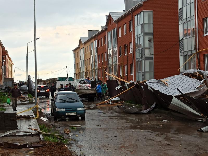 «Росгосстрах» в Белгороде  принимает заявления от клиентов, чье имущество пострадало в результате урагана