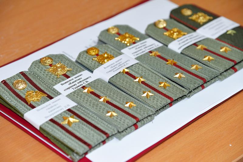На Ямале военнослужащим Росгвардии присвоены очередные воинские звания