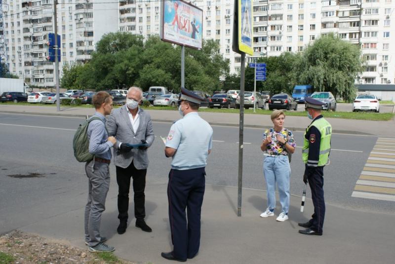 Общественный совет при УВД по ЮАО совместно с сотрудниками полиции принял участие в профилактическом мероприятии «Пешеходный переход»