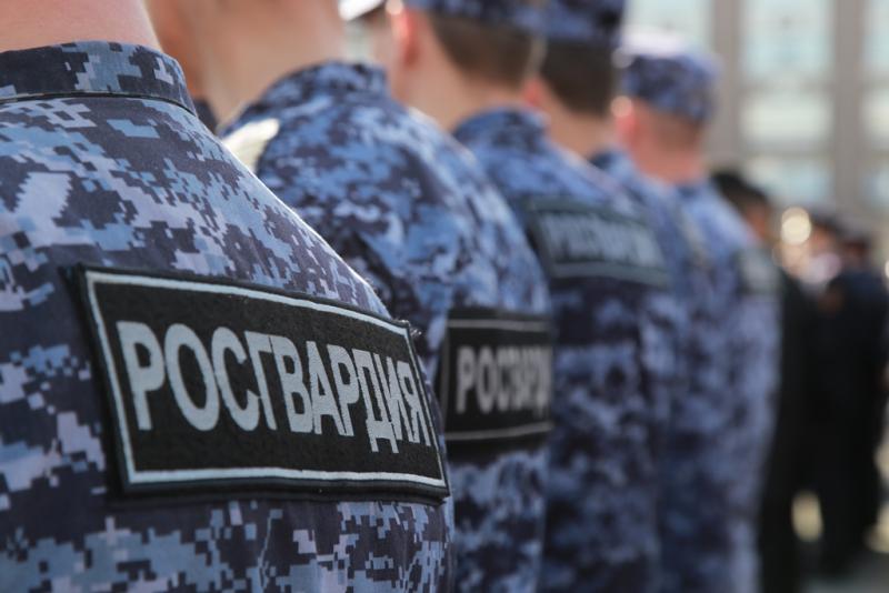 В Челябинске сотрудники Росгвардии задержали подозреваемого в грабеже
