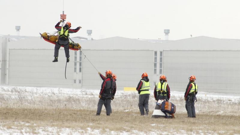 Четыре сезона: как спасают, тушат и тренируются 
экипажи вертолетов МАЦ зимой