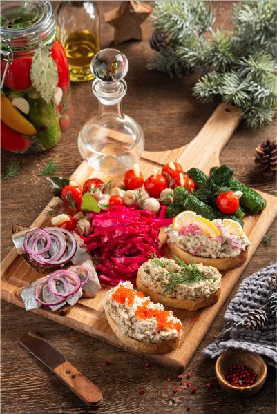 Праздничное меню в ресторанах «Ёрш»: новогодние салаты с доставкой и «Похмельный» сет