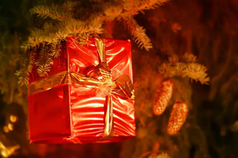 Новогодние подарки в кредит: как поступить, если вам навязывают страховку?