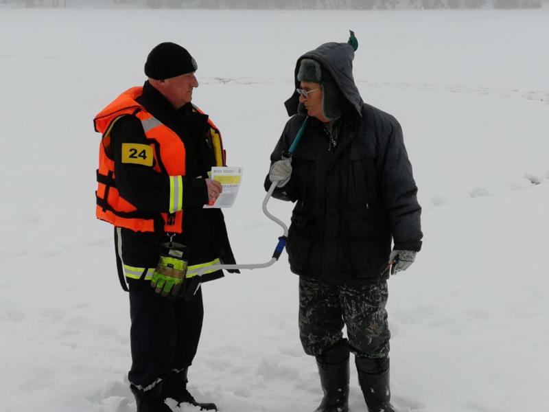 Более 340 подмосковных спасателей следят за безопасностью на водоемах региона