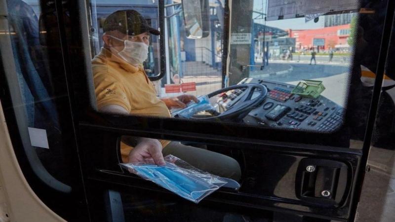 Порядка 8 тысяч масок купили пассажиры Подмосковного общественного транспорта с января