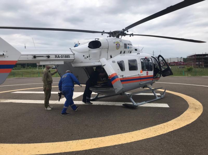 Экипаж санитарного вертолёта эвакуировал пациента в лечебное учреждение