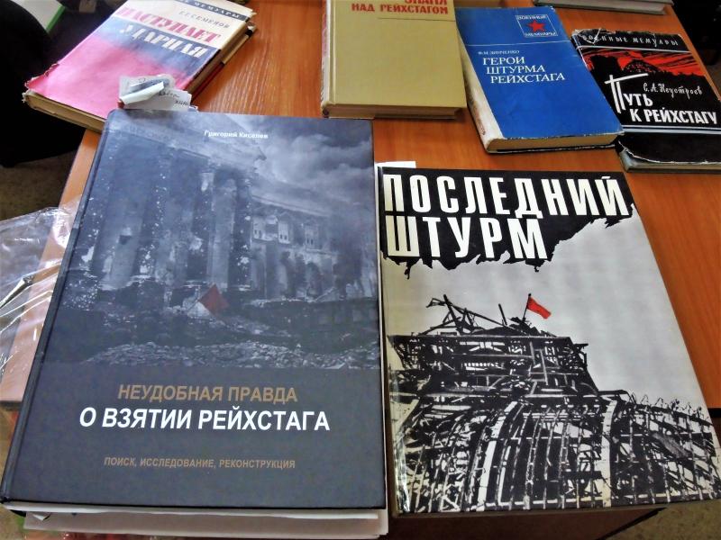 Почему Алексей Берест, несмотря на свои заслуги, не был отмечен  высокой наградой?