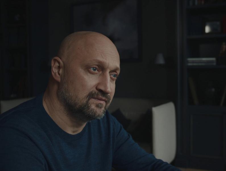 PREMIER анонсировал сериал «Инсомния» с Гошей Куценко в главной роли