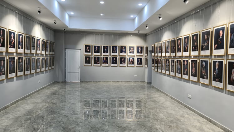 Русский дом в Ереване открыл в Капане уникальную фотовыставку «Лица Великой Победы»