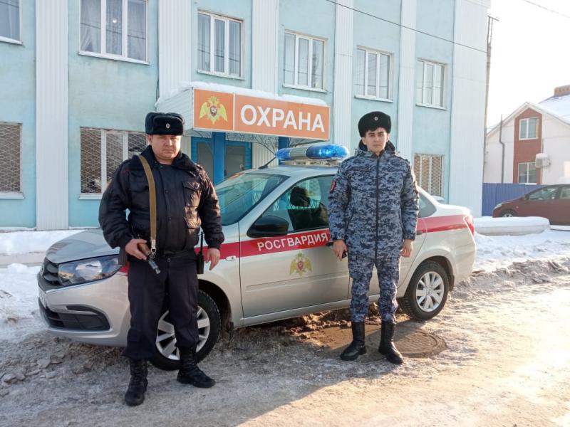 В Башкирии росгвардейцы и полицейские задержали грабителей ювелирного магазина