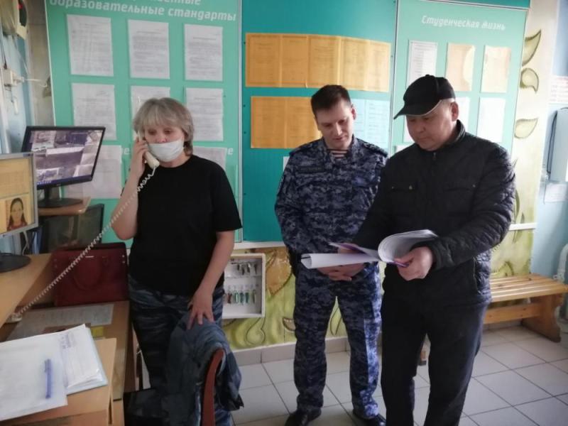 В Башкирии росгвардейцы провели антитеррористические занятия со студентами медицинского колледжа