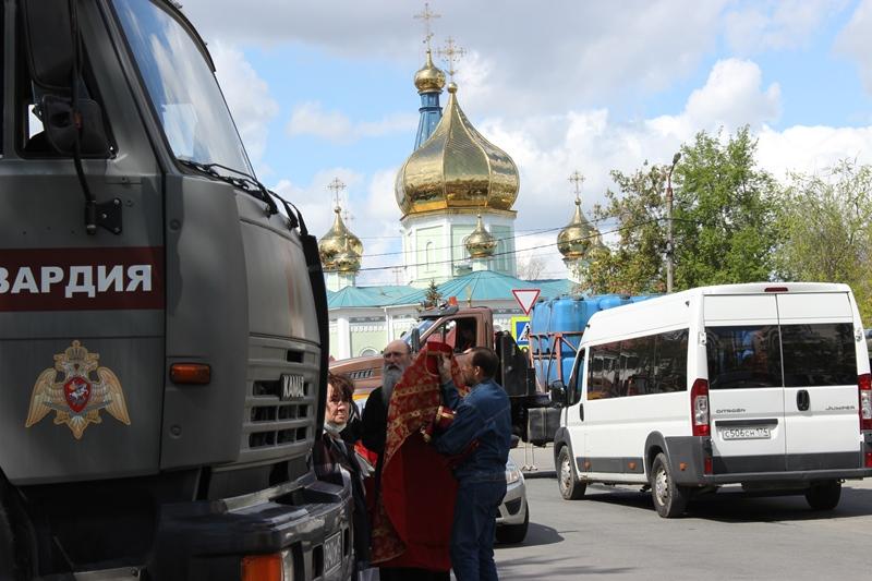 Представители Росгвардии приняли участие в охране общественного порядка при проведении общегородского крестного хода в Челябинске