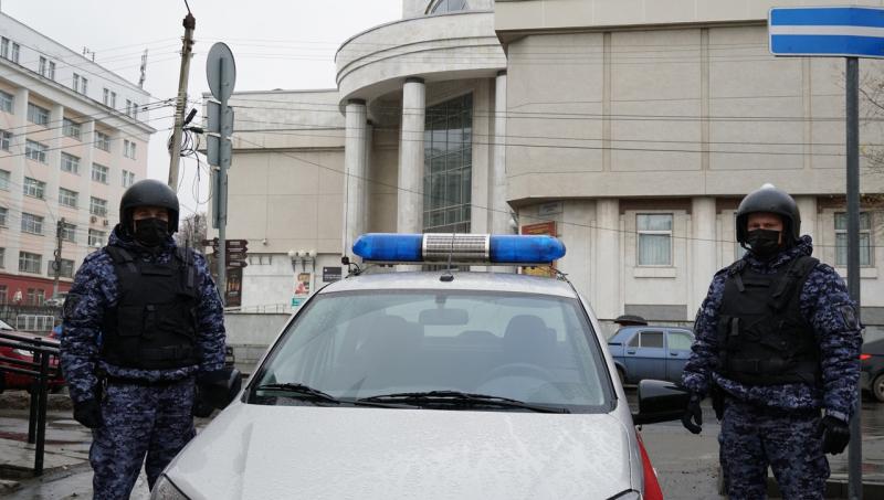 В Кирово-Чепецке росгвардейцы задержали подозреваемого в краже из садового домика