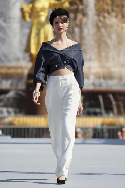 Нуарный гламур представил бренд Irina_Kotmi на ВДНХ