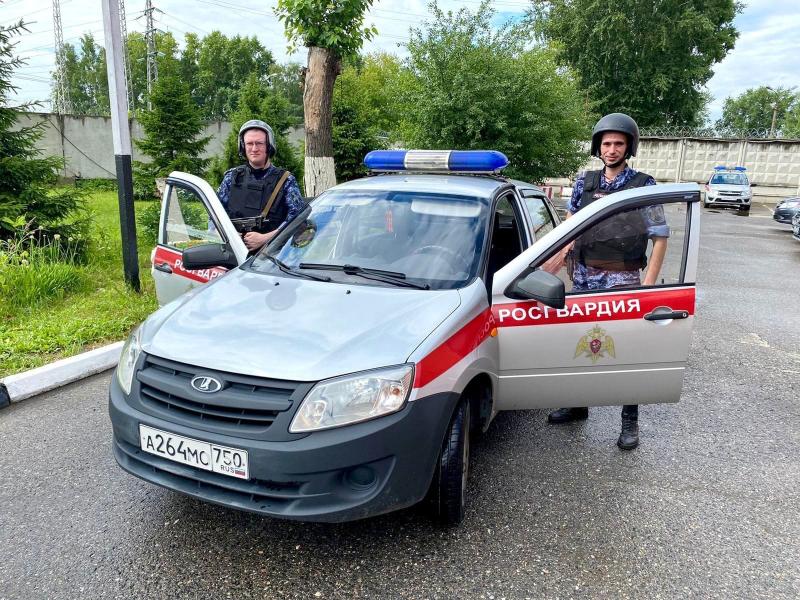 Сотрудники Люберецкого ОВО задержали молодого человека, подозреваемого в краже на сумму более 10 тысяч рублей