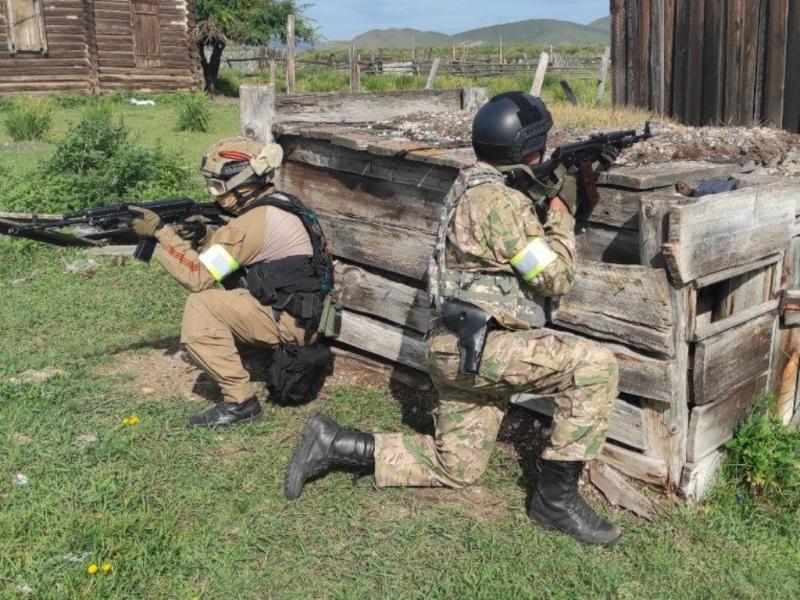 В Хакасии подразделения Росгвардии приняли участие в антитеррористических учениях