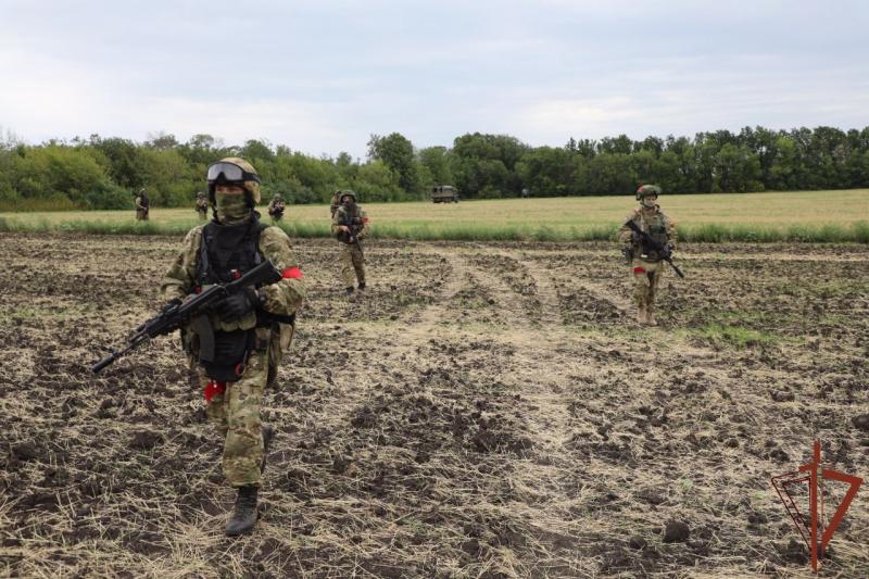 Три схрона, оружие и боевая техника обнаружены Росгвардией в ДНР