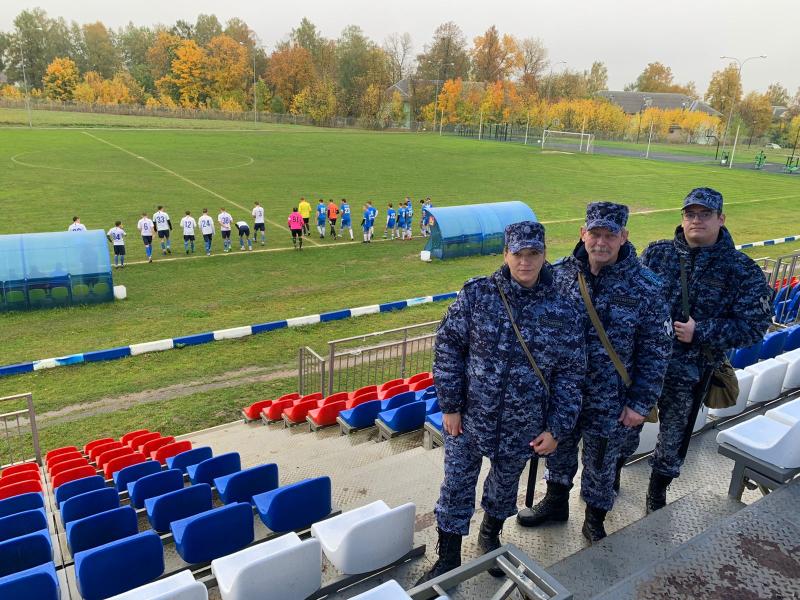 Первенство по футболу на стадионе 