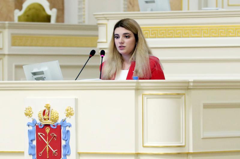 Студентка Корабелки стала вице-спикером Петербургского Молодежного парламента