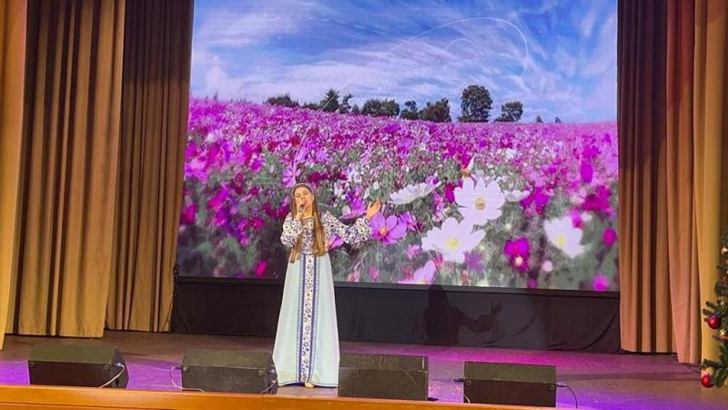 Орловчанка исполнила патриотические песни для победителей Фестиваля Росгвардии