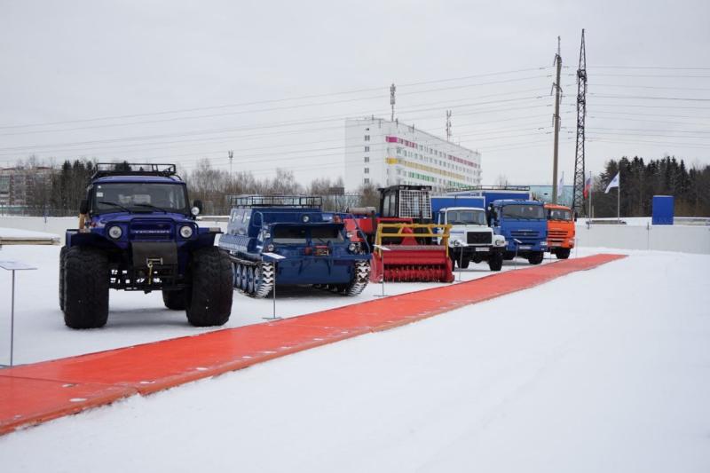 В новый год с обновленным автопарком