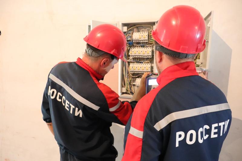 Удмуртэнерго выполнило работы по техприсоединению и обустройству внутренних линий электроснабжения новой школы в Воткинске