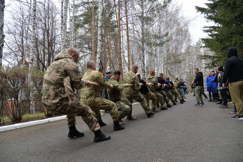 Личный состав Уральского округа войск Росгвардии принял участие в спортивном празднике, приуроченном к 100-летию спортивного общества «Динамо»