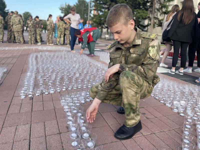 Свеча танк.