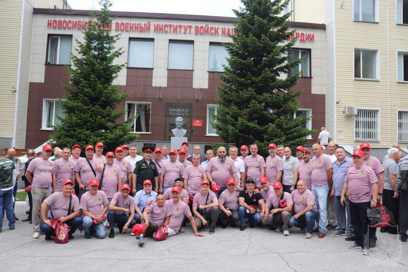 8 июля на территории Новосибирского военного института проведена встреча выпускников 1978, 1983, 1988 и 1993 годов