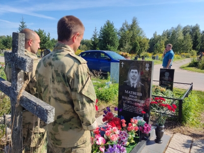 В Иванове офицеры СОБР «Сумрак» почтили память погибших товарищей