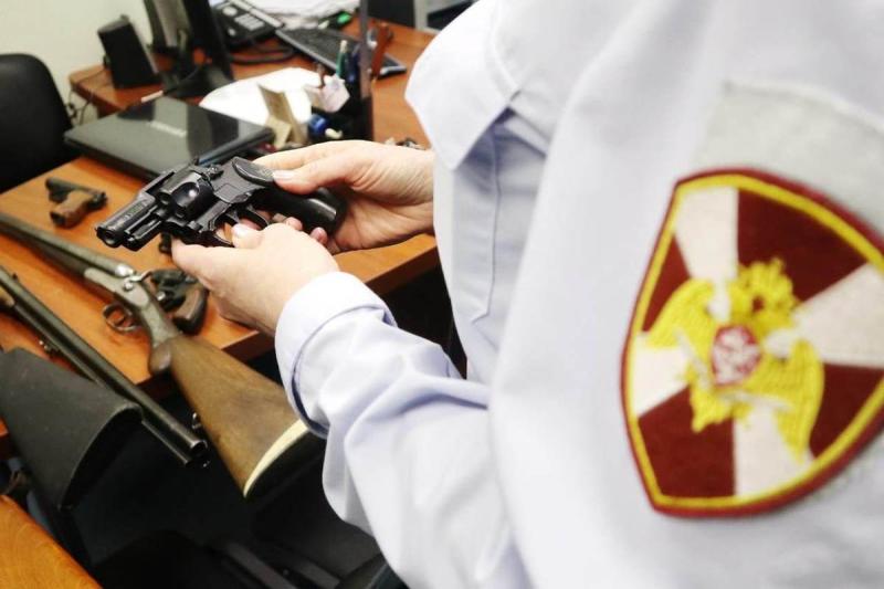 В Орловской области росгвардейцы за неделю проверили 70 владельцев оружия