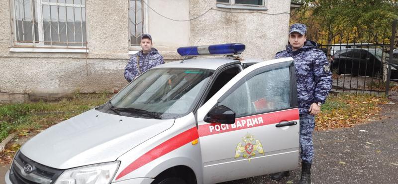 Во Владимире сотрудники Росгвардии задержали мужчину, нанесшего ножевые ранения двум гражданам