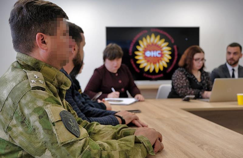 Офицер Росгвардии принял участие в открытии отделения Федерального народного совета в Запорожской области