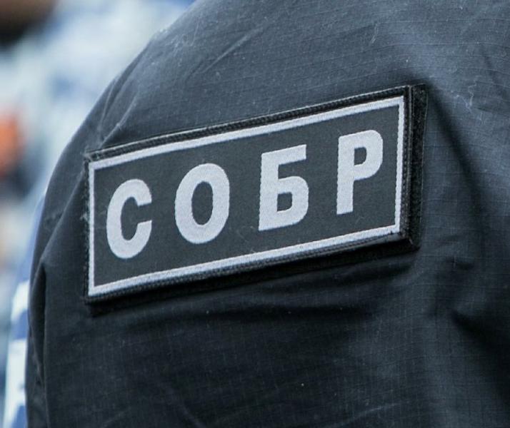 В Челябинске при содействии СОБР «Гром» задержаны подозреваемые в заказном убийстве