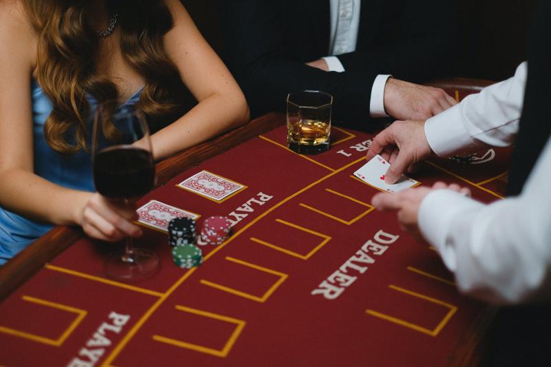 CÓMO SENTIRSE CONFIDENTE EN LA MESA DE BLACKJACK