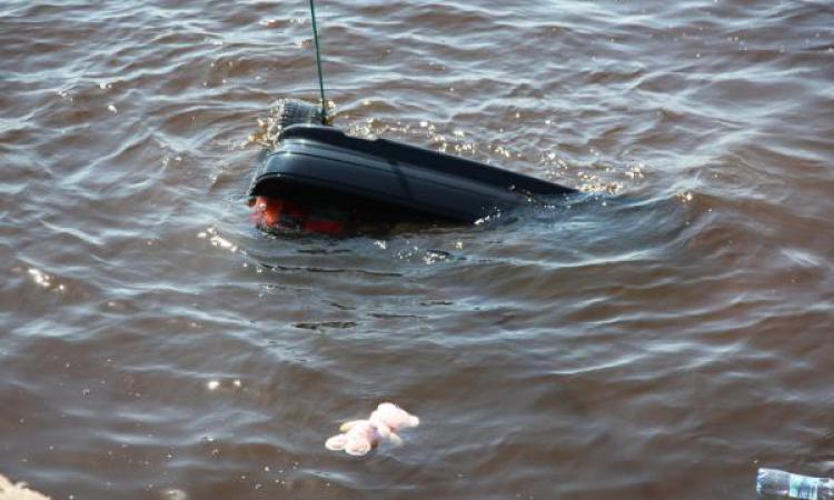BMW 5-Series упал в Москву-реку, пострадавших нет