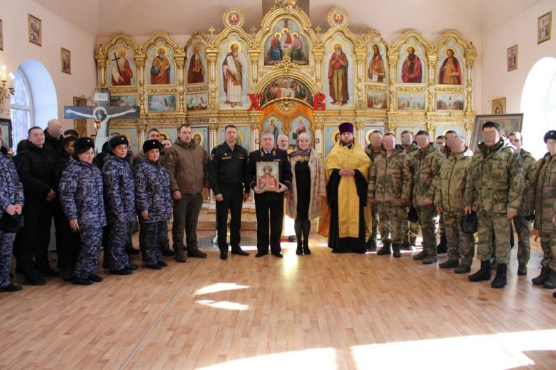 Икону с частицей мощей Дмитрия Донского передали росгвардейцам в Башкортостане