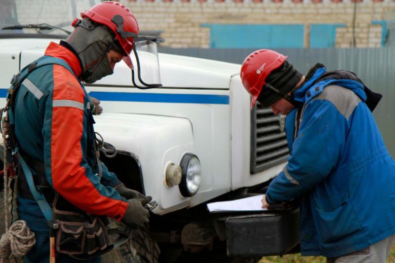 «Орелэнерго» повышает надежность электроснабжения поселка «Образцово» в Орловском районе