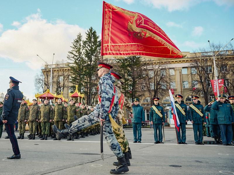 В Кемерове воспитанники классов Росгвардии приступили к подготовке к параду Победы
