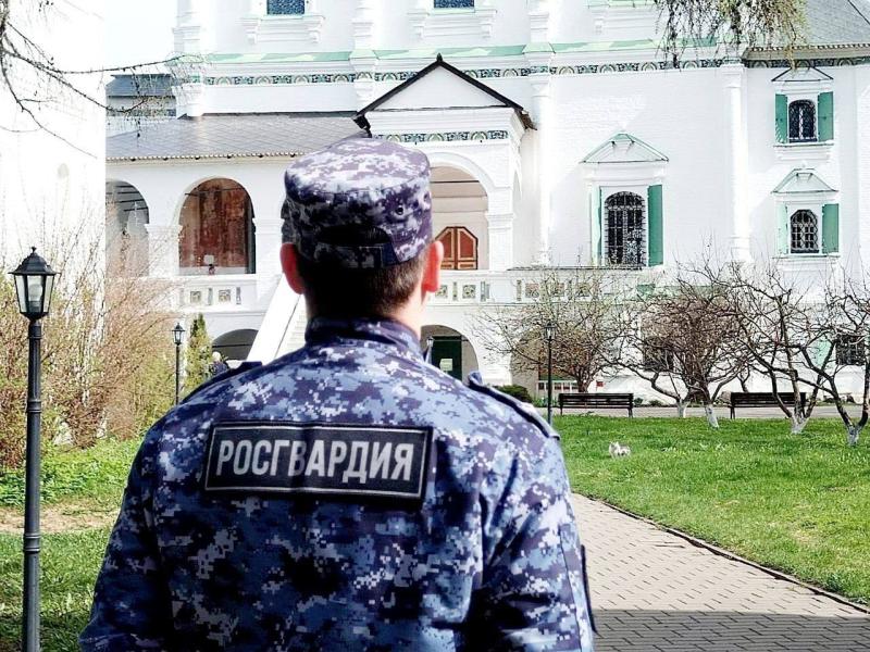 Сотрудники подмосковного главка Росгвардии обеспечили правопорядок в период проведения религиозного праздника.