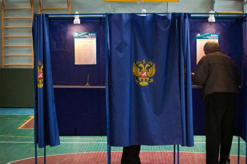 Кандидаты на довыборы в горсовет Новосибирска и Заксобрание пошли в избирком