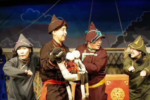 Театра кукол Ульгэр в Улан-Удэ  «Большие семейные выходные» проводит регулярно - Театр, Культура и Концерт, Бурятия -  Россия и Детищ
