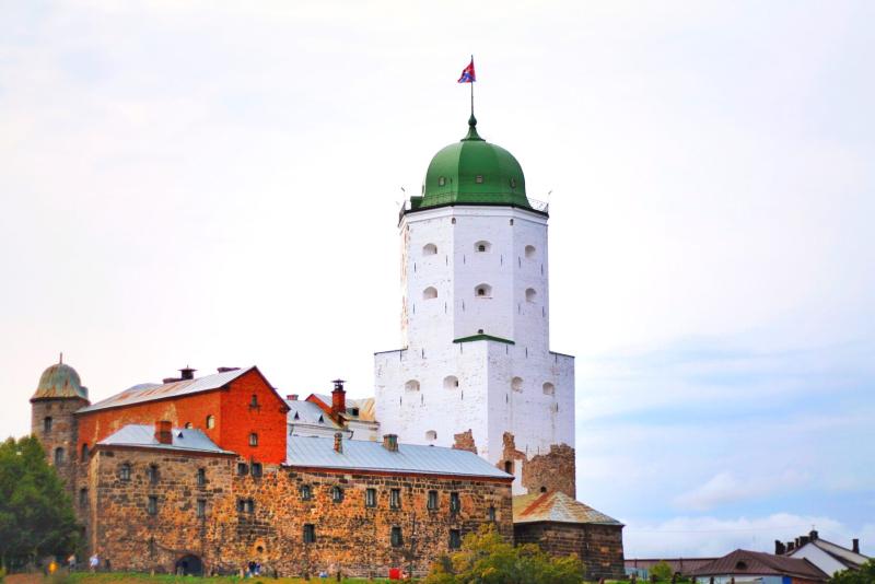 Бум на экскурсии в Выборге: средневековый шарм на Финском заливе