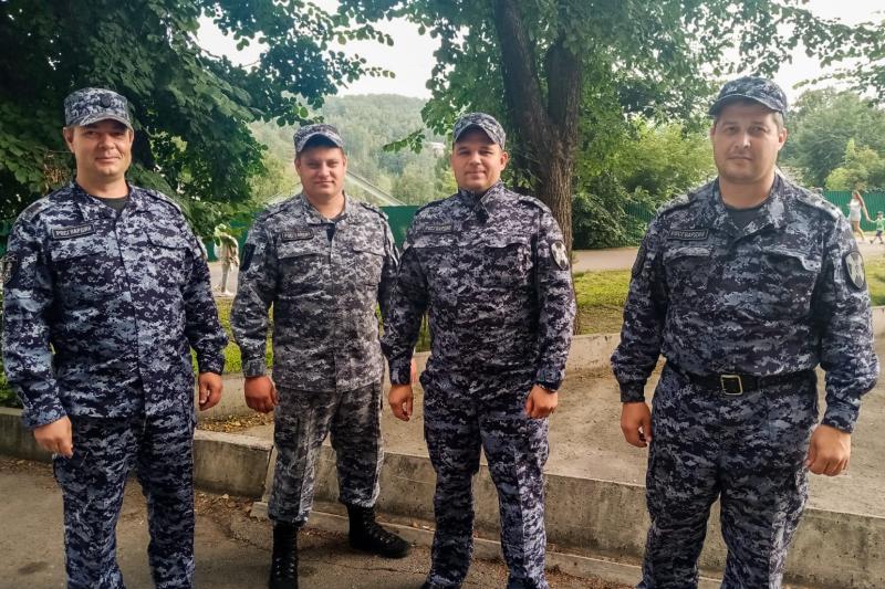 Росгвардейцы обеспечили безопасность массового фестиваля «Pro-Пикник» в Кузбассе