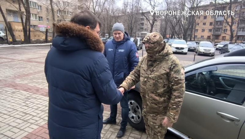 Предали воронежским связистам полноприводный 