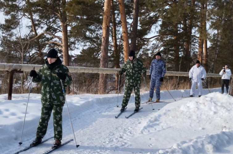 Представители Росгвардии в Зауралье приняли участие в патриотических акциях для подрастающего поколения